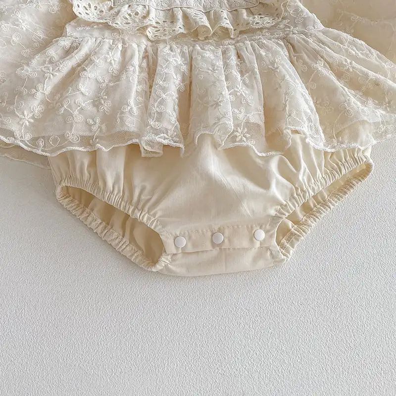 【66-90cm】レースプリンセスフリルロンパース