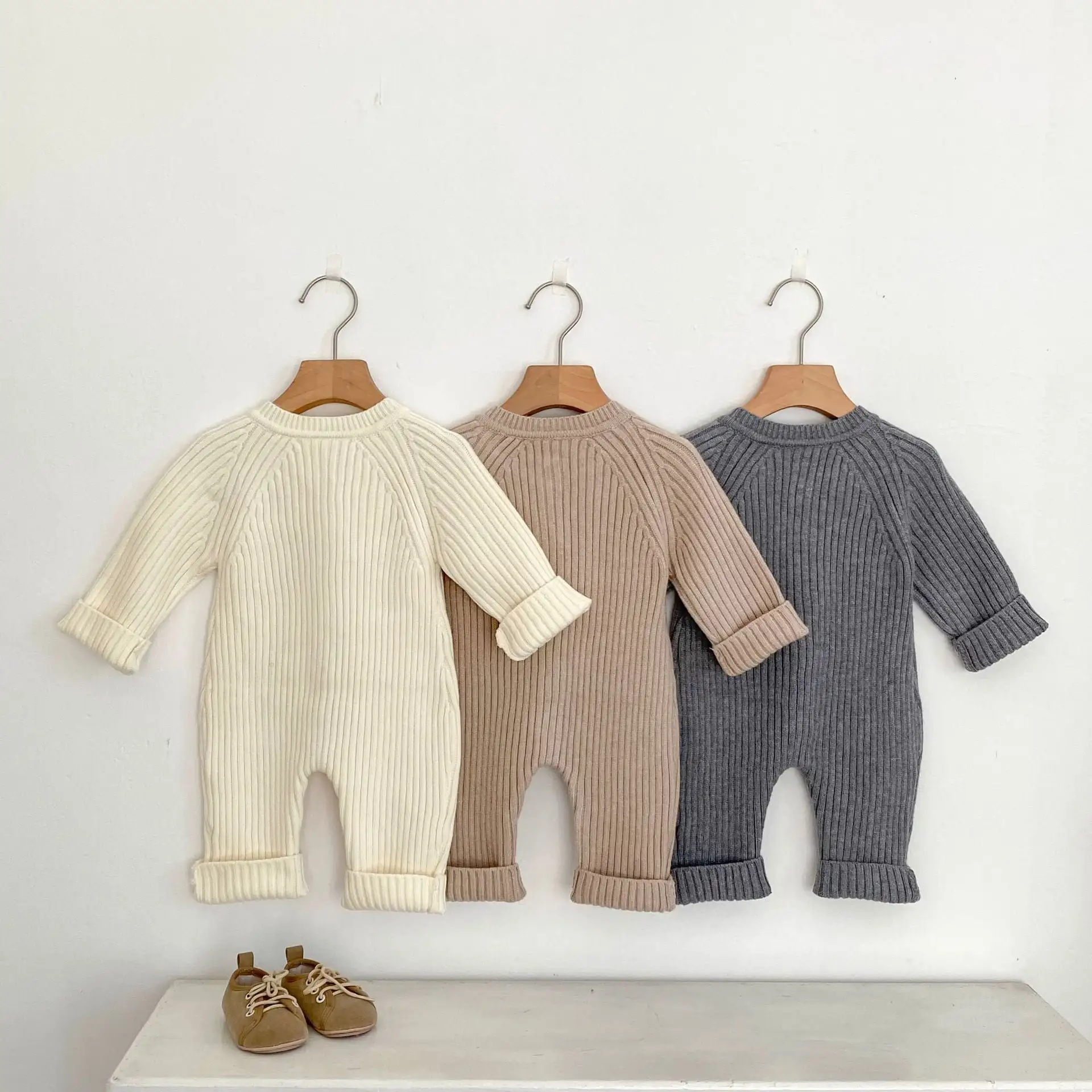 【66-90cm】2025新作 ニットリブロンパース