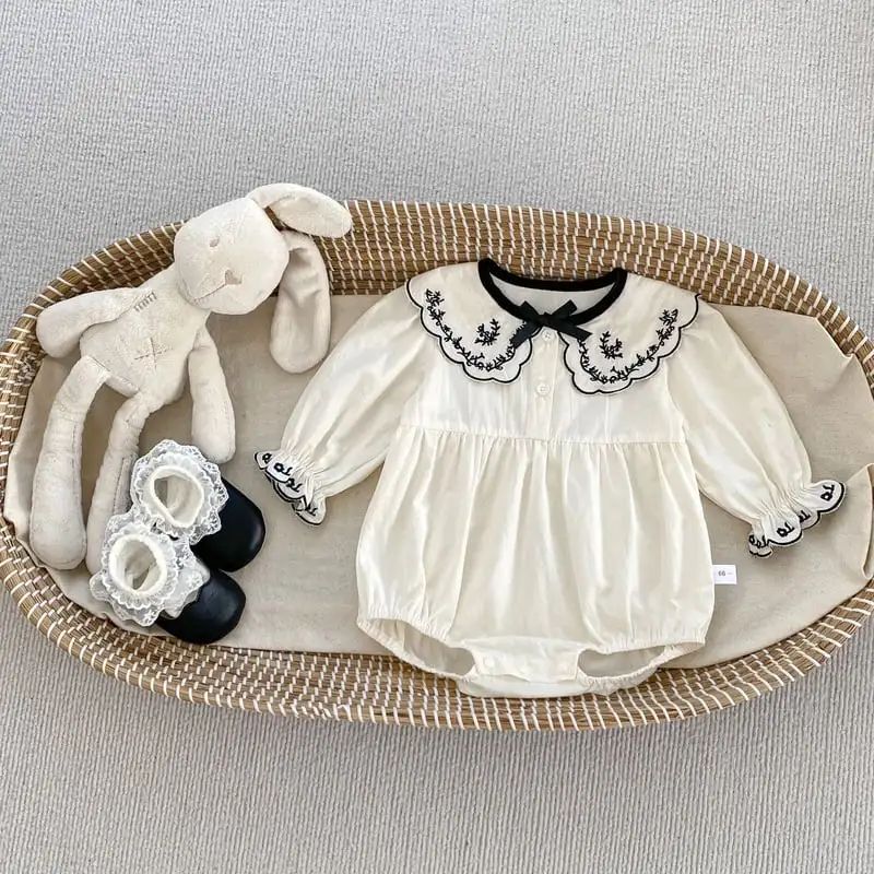 【66-90cm】レトロ刺繡可愛いロンパース