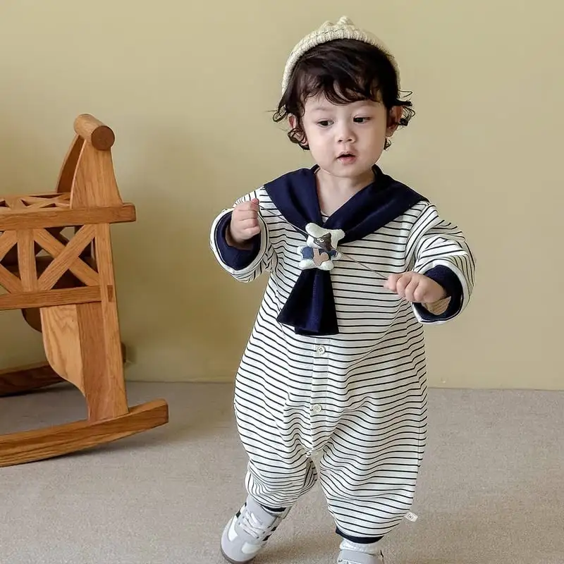 【66-100cm】セーラー風ボーダーロンパース