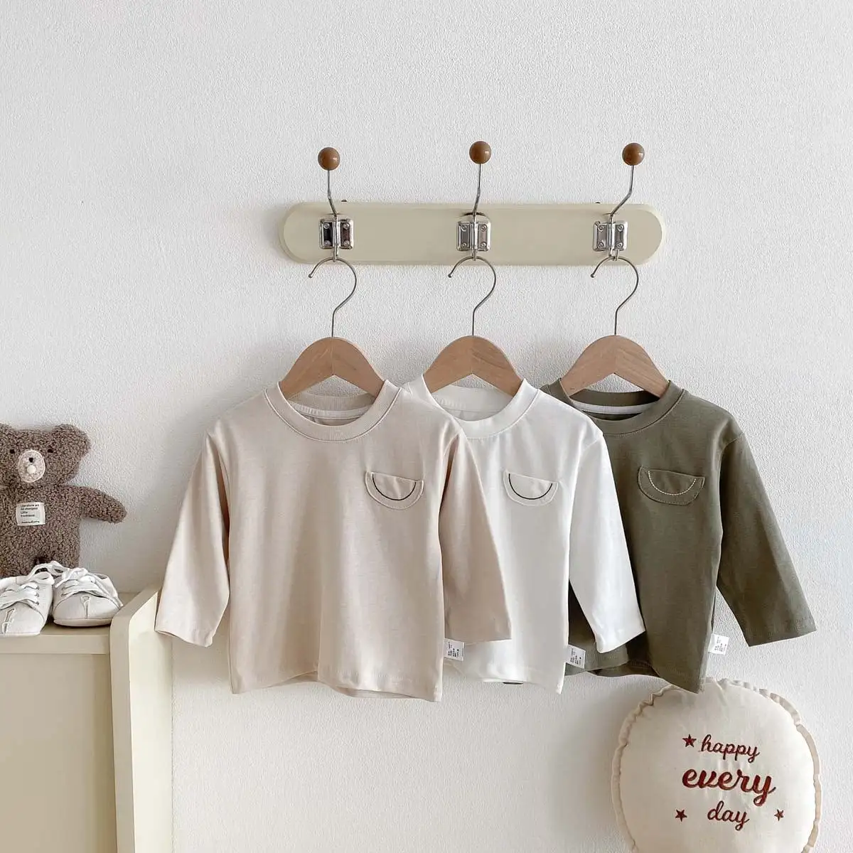 【73-100cm】パステルカラーポケット付きTシャツ