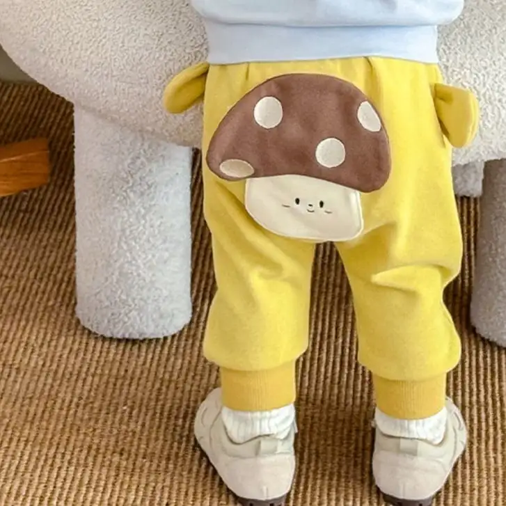 【73-110cm】可愛いキノコ柄パンツ