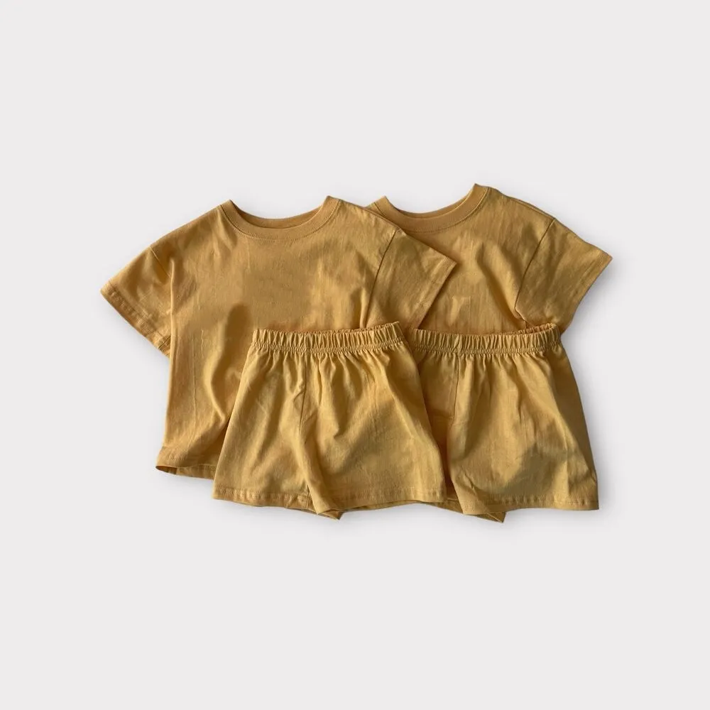 【💥在庫わずか】【80-130cm】着回し力抜群 定番 ルーズ おしゃれ 半袖Tシャツ+ショートパンツセットアップ