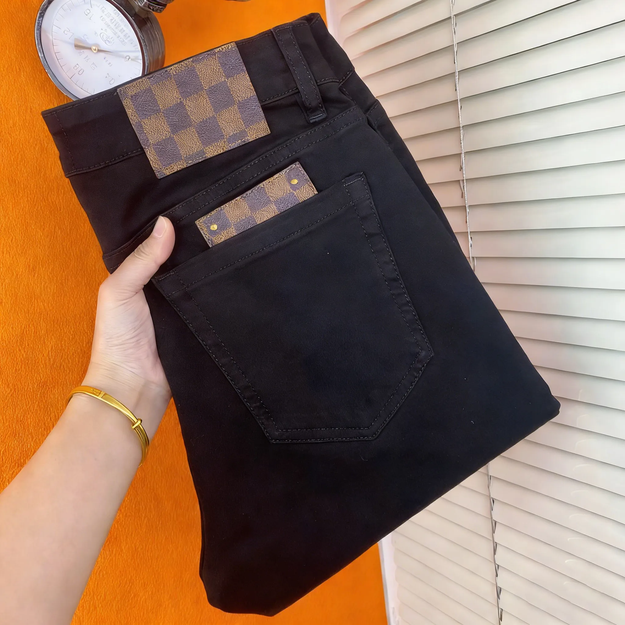 『S-2XL』目立つ  高品質 ファッション シンプル快適 クラシック 合わせやすい スリムストレートジーンズ