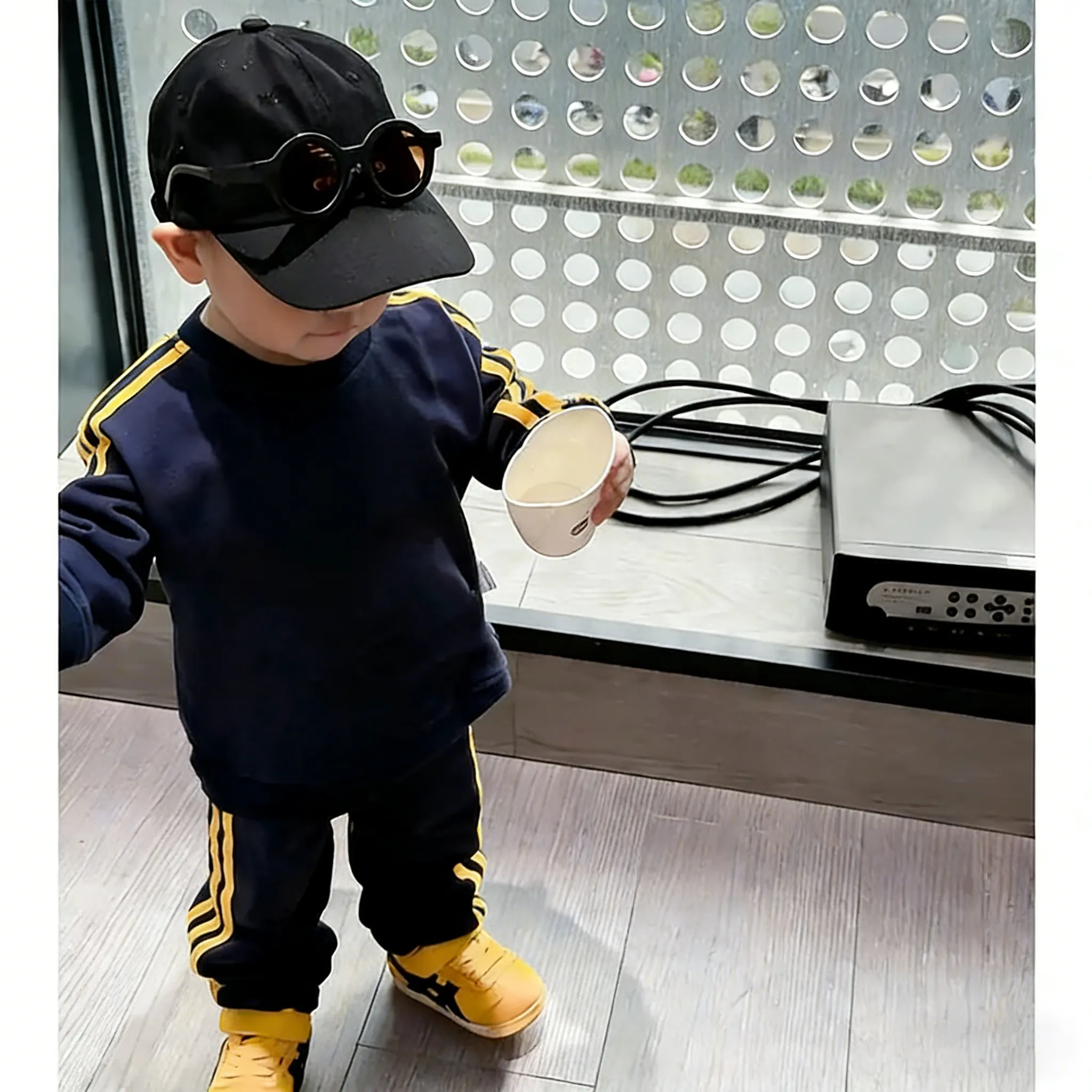 【90-150cm】二点セット 人気上昇中 売れ筋 トレンド 動きやすい トレーナー+パンツ セットアップ